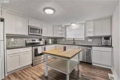 4020 Gary St NE, Keizer, OR 97303 - Photo 13