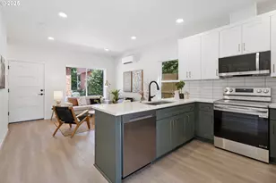 6914 N Swift St, Portland, OR 97203 - Photo 13