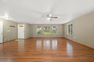 321 Rollingwood Dr, Kelso, WA 98626 - Photo 5