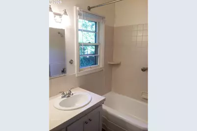 2031 Hilyard St, Eugene, OR 97405 - Photo 11