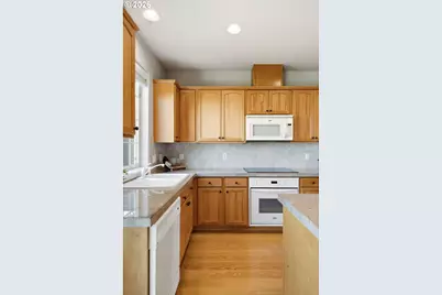 738 NE 73rd Ave, Hillsboro, OR 97124 - Photo 19