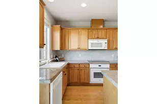 738 NE 73rd Ave, Hillsboro, OR 97124 - Photo 19