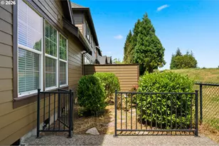 738 NE 73rd Ave, Hillsboro, OR 97124 - Photo 43