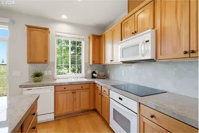 738 NE 73rd Ave, Hillsboro, OR 97124 - Photo 21