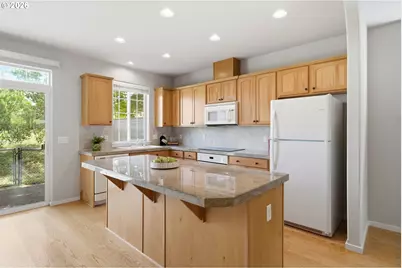 738 NE 73rd Ave, Hillsboro, OR 97124 - Photo 17