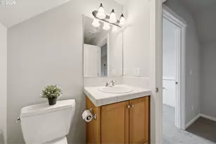 738 NE 73rd Ave, Hillsboro, OR 97124 - Photo 37