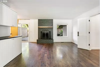 16335 SW Sylvan Ct, Portland, OR 97224 - Photo 7