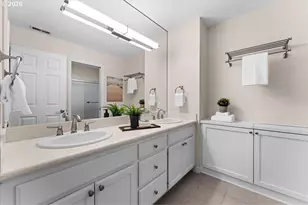 5008 Hartford Pl, Lake Oswego, OR 97035 - Photo 37