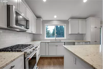 3615 SW Huber St, Portland, OR 97219 - Photo 7