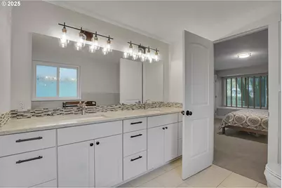 3615 SW Huber St, Portland, OR 97219 - Photo 21