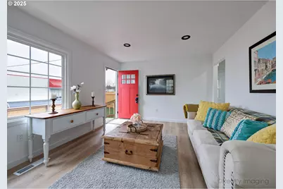 8225 SE Raymond Ct, Portland, OR 97266 - Photo 5