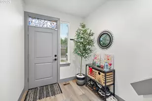 2896 SE 87th Ave, Portland, OR 97266 - Photo 5