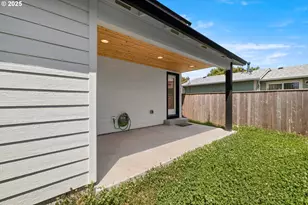 6505 SE Clatsop St, Portland, OR 97206 - Photo 33