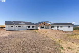 823 Horseshoe Bend Rd, Centerville, WA 98613 - Photo 3