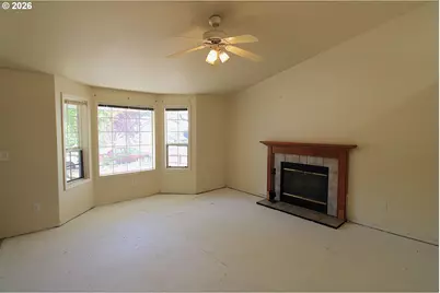 1815 SE 168th Ave, Vancouver, WA 98683 - Photo 3