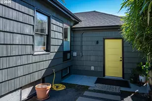 3590 SW Patton Rd, Portland, OR 97221 - Photo 3