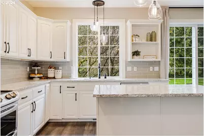 18389 S Winnifred Ave, Molalla, OR 97038 - Photo 11