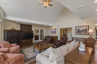 5918 Crystal Ct, Salem, OR 97306 - Photo 17