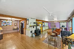 10548 NW Skyline Blvd, Portland, OR 97231 - Photo 13