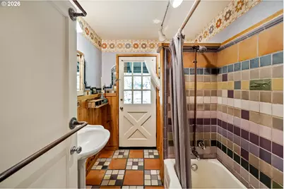 10548 NW Skyline Blvd, Portland, OR 97231 - Photo 23