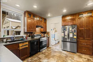 22170 Tiller Trail Hwy, Days Creek, OR 97429 - Photo 15