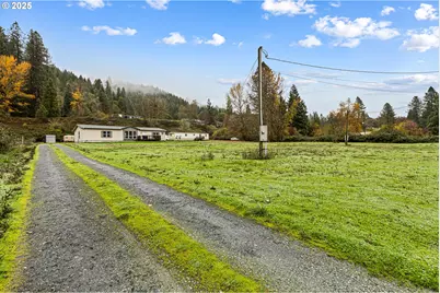 22170 Tiller Trail Hwy, Days Creek, OR 97429 - Photo 3
