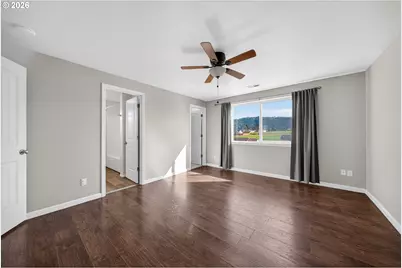 209 NE Rose Ridge Dr, Winston, OR 97496 - Photo 15