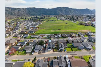 209 NE Rose Ridge Dr, Winston, OR 97496 - Photo 39