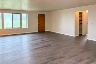 481 Strader Rd, Roseburg, OR 97470 - Photo 5