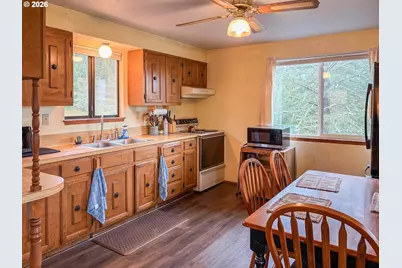 481 Strader Rd, Roseburg, OR 97470 - Photo 21