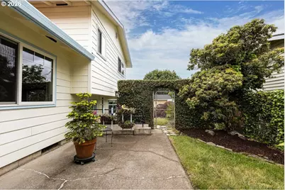 11925 SE 70th Ave, Milwaukie, OR 97222 - Photo 23