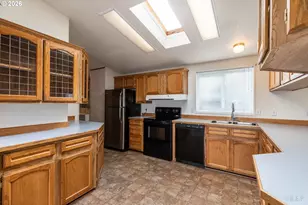 375 Metlako Way, Columbia City, OR 97018 - Photo 7