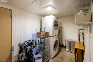 6235 NE Alberta St, Portland, OR 97218 - Photo 35