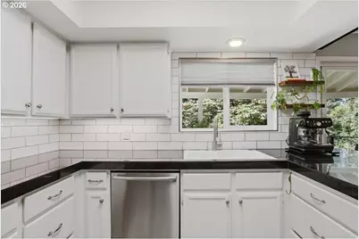 10906 NE 8th Ave, Vancouver, WA 98685 - Photo 13