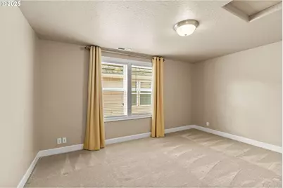 1163 Cedar Ridge Dr, Eugene, OR 97401 - Photo 37