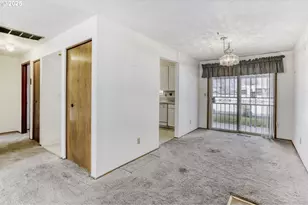 1629 Newport Way, Woodburn, OR 97071 - Photo 3