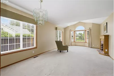 1140 Molly Ln, Eugene, OR 97404 - Photo 9