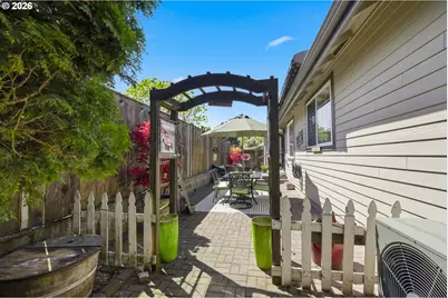 1140 Molly Ln, Eugene, OR 97404 - Photo 39