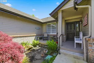 1140 Molly Ln, Eugene, OR 97404 - Photo 3