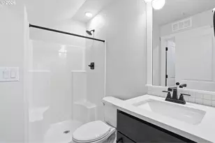 4690 SE 2nd St, Gresham, OR 97080 - Photo 9