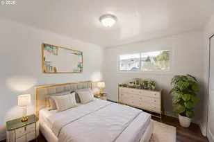 226 SE 157th Ave, Portland, OR 97233 - Photo 7