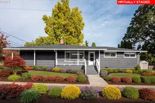 226 SE 157th Ave, Portland, OR 97233 - Photo 1