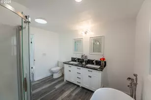 226 SE 157th Ave, Portland, OR 97233 - Photo 19