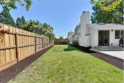 1633 Holly Ave, Eugene, OR 97408 - Photo 31