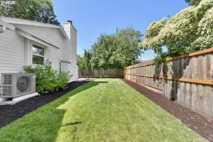 1633 Holly Ave, Eugene, OR 97408 - Photo 33