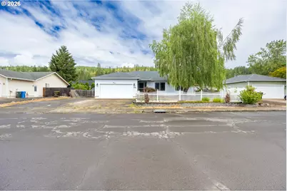 1203 E Second Ave, Sutherlin, OR 97479 - Photo 35