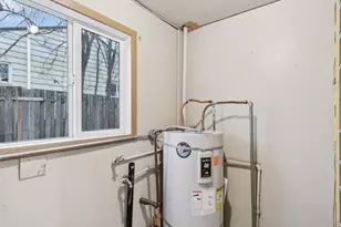 8234 NE Webster St, Portland, OR 97220 - Photo 29