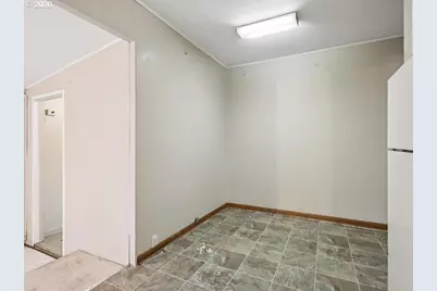 8234 NE Webster St, Portland, OR 97220 - Photo 13