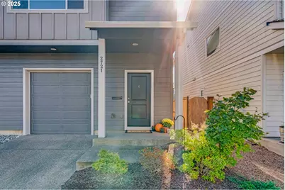 2721 S Magnolia Dr, Cornelius, OR 97113 - Photo 3