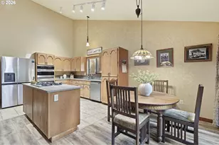 69881 E Alpine North Ct, Rhododendron, OR 97049 - Photo 11